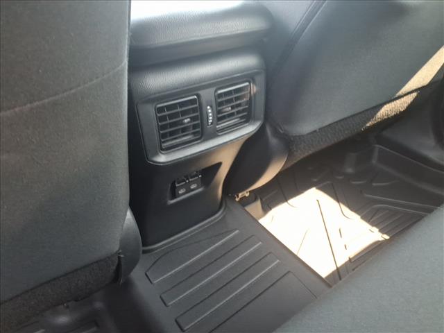 2024 Toyota RAV4 XLE:1253U