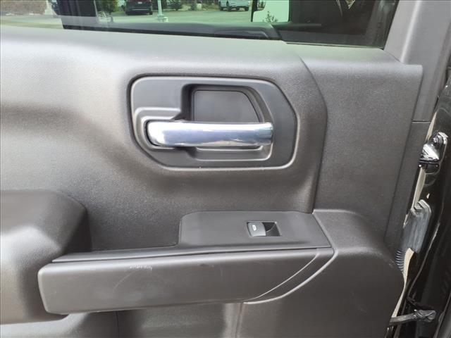 2022 Chevrolet Silverado 1500 Limited Custom Trail Boss:1022U