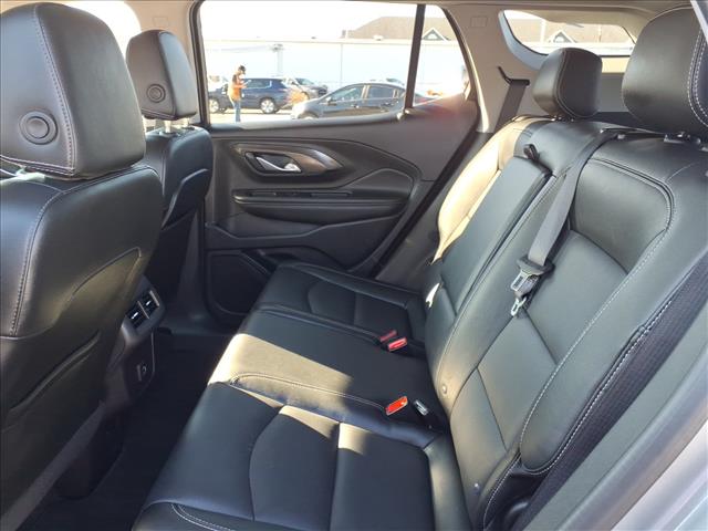 2024 GMC Terrain SLT:1043U