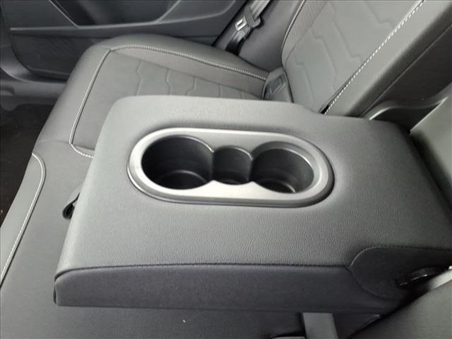 2025 Volkswagen Taos SE:1096U