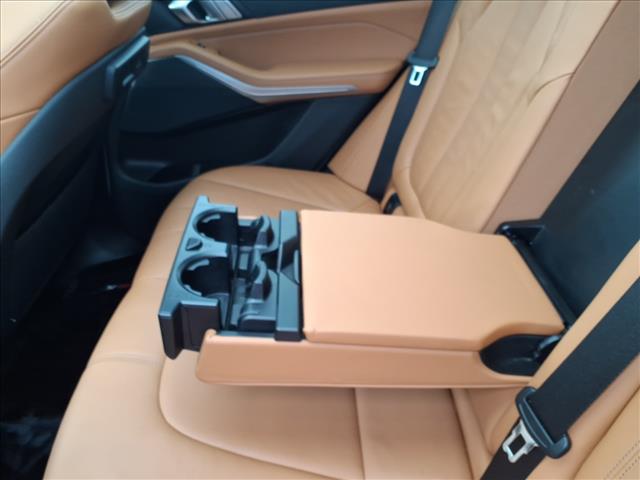 2022 BMW X5 sDrive40i:1017U