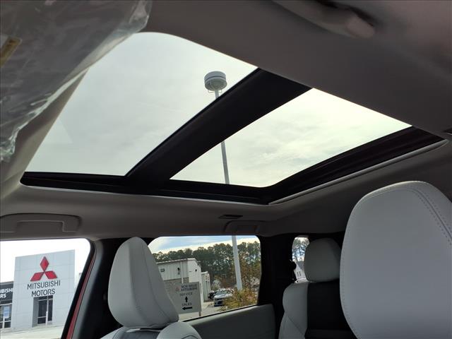 2025 Mitsubishi Outlander SE:2189M