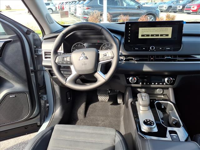 2026 Mitsubishi Outlander SE:1040N