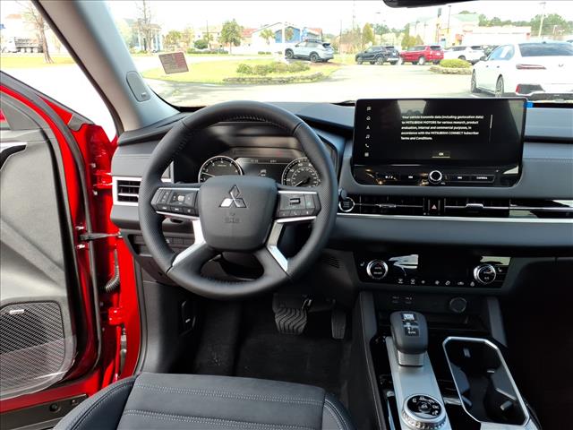 2026 Mitsubishi Outlander SE:1038N