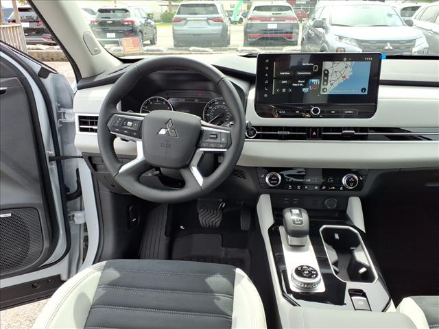 2026 Mitsubishi Outlander SE:1059N