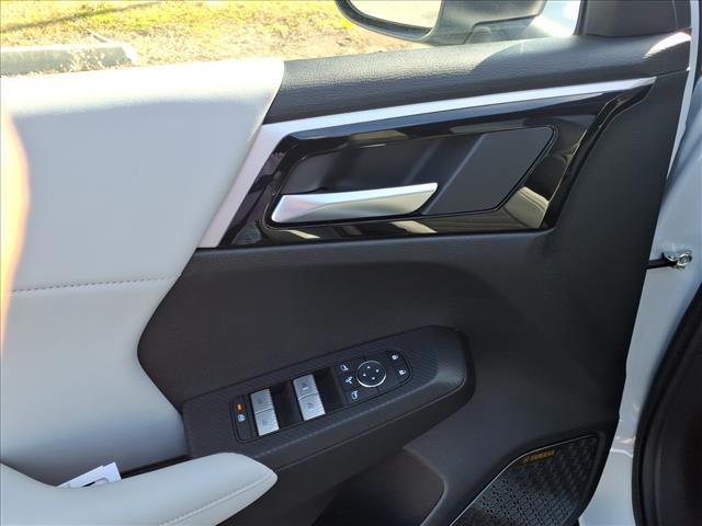 2026 Mitsubishi Outlander SE:1018N