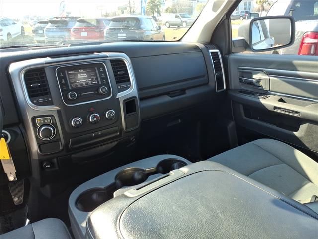 2022 RAM 1500 Classic SLT:1083U