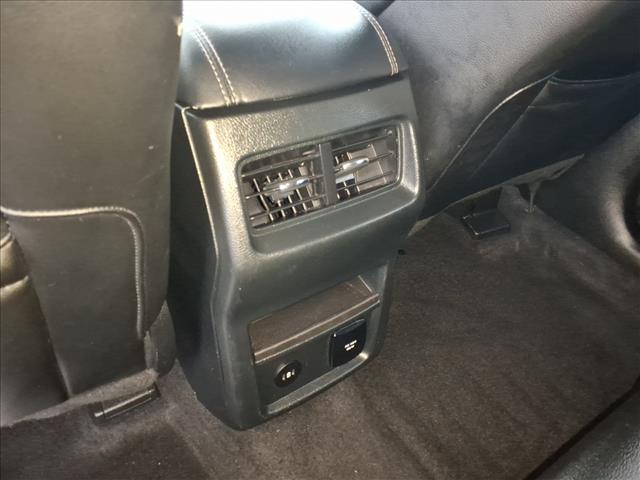 2024 Ford Edge Titanium:1031U