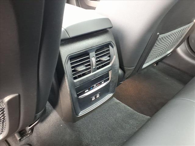 2023 BMW 3 Series 330e:1040U