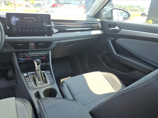 2025 Volkswagen Jetta SE:1254U