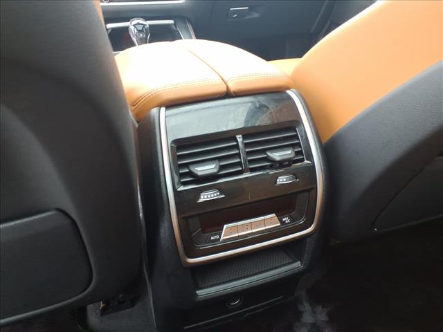 2022 BMW X5 sDrive40i:1017U