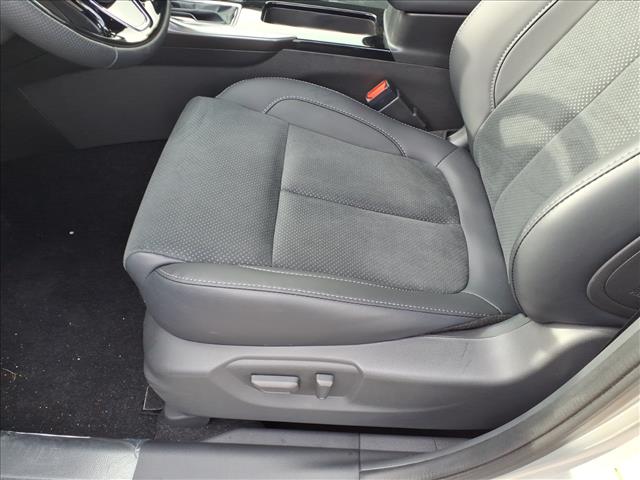 2025 Mitsubishi Eclipse Cross Black Edition:2176M