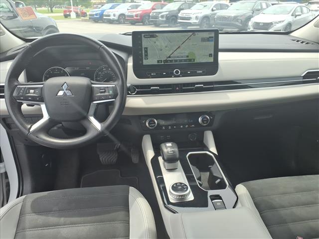 2025 Mitsubishi Outlander SE:1167U