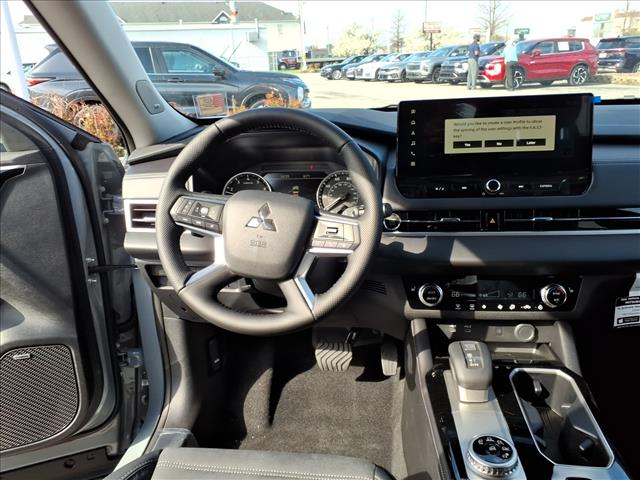 2026 Mitsubishi Outlander SE:1039N