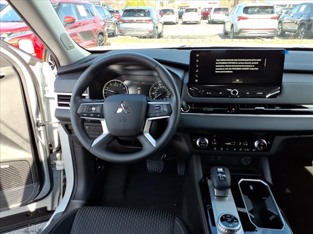 2026 Mitsubishi Outlander ES:1035N