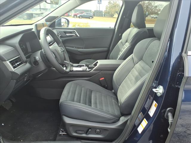 2025 Mitsubishi Outlander SE:2187M