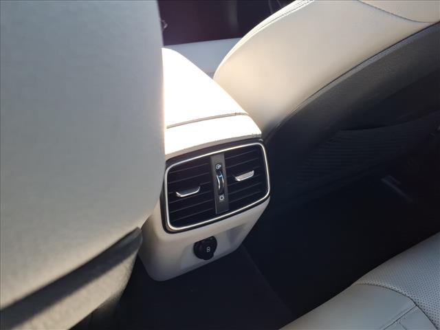 2022 Genesis G70 2.0T:1039U