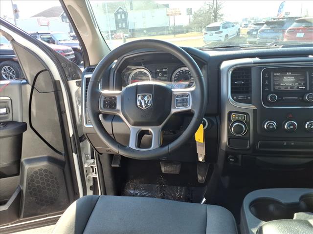 2022 RAM 1500 Classic SLT:1083U