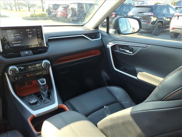 2021 Toyota RAV4 Adventure:1077U