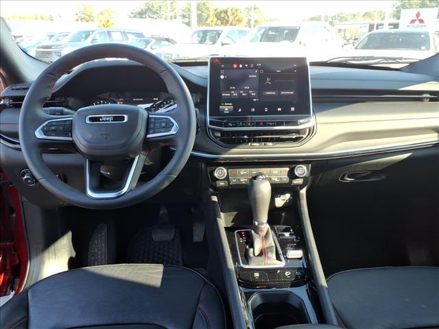 2024 Jeep Compass Trailhawk:1065U