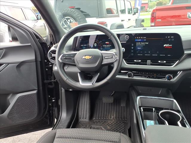 2025 Chevrolet Equinox LT - Photo 12