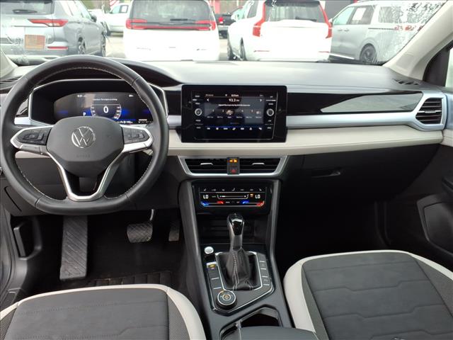 2025 Volkswagen Taos SE:1096U