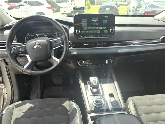 2024 Mitsubishi Outlander SE:1171U