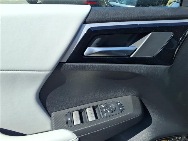 2026 Mitsubishi Outlander SE:1047N