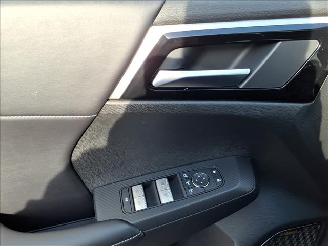 2026 Mitsubishi Outlander SE:1030N