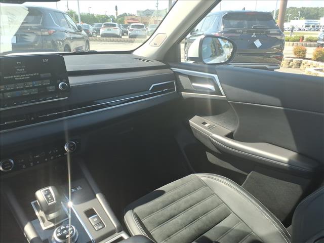2024 Mitsubishi Outlander PHEV SE:1157U