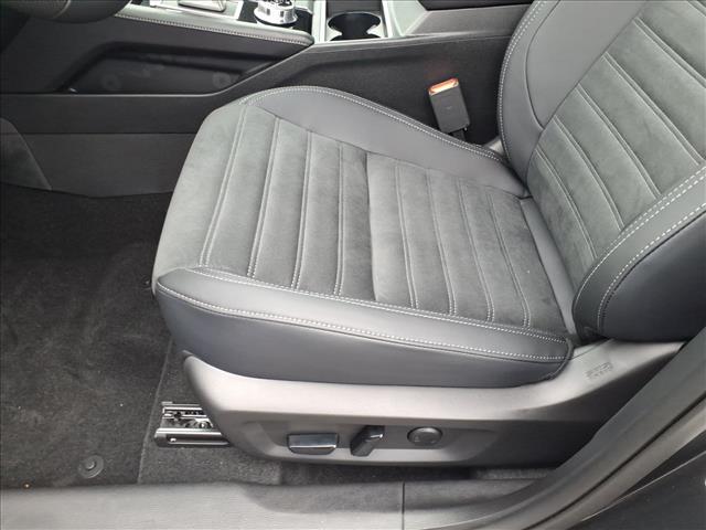 2025 Mitsubishi Outlander PHEV SE:1013N