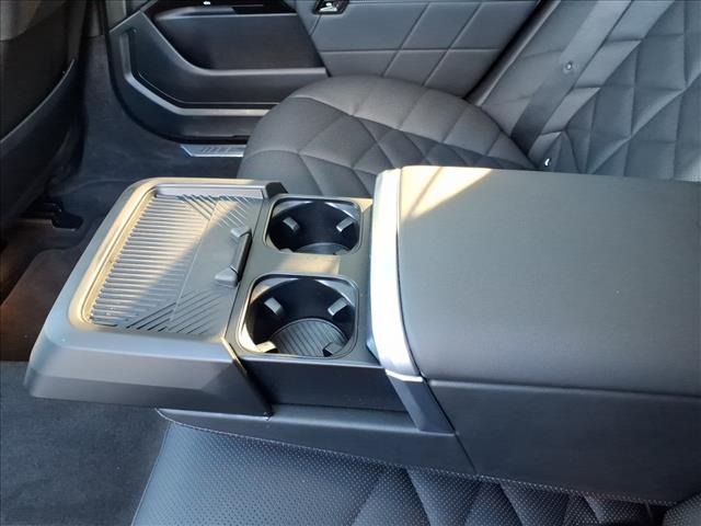 2024 BMW 7 Series 740i:1023U