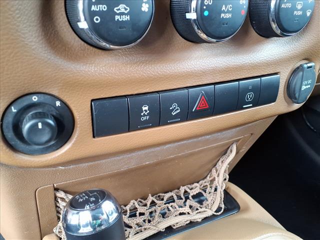 2013 Jeep Wrangler Sahara:1088U