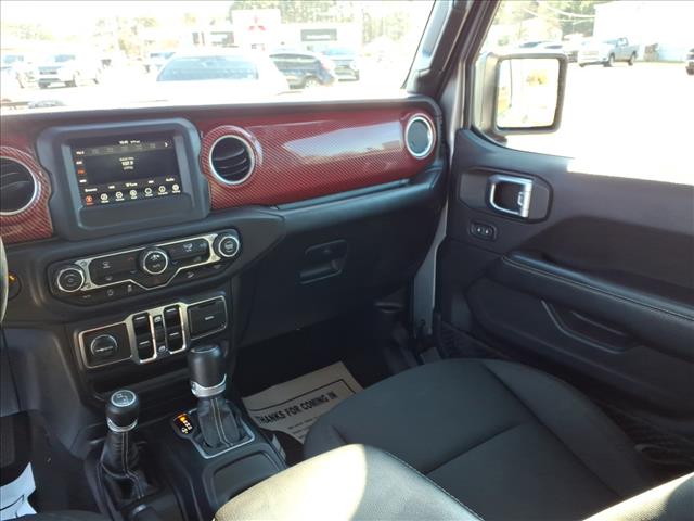 2020 Jeep Wrangler Unlimited Sahara:1048U