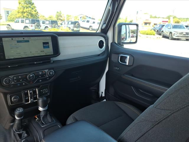 2024 Jeep Wrangler Sahara:1329U