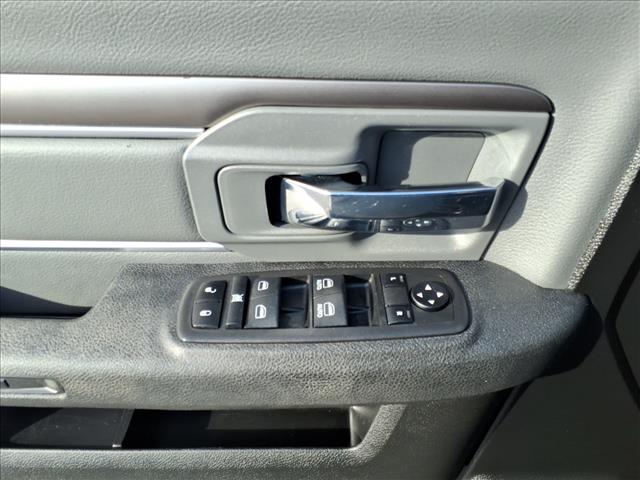 2024 RAM 1500 Classic SLT:1062U