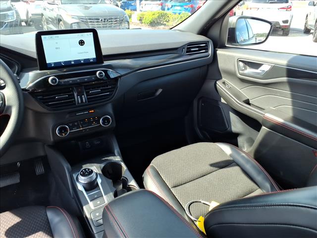 2025 Ford Escape ST-Line:1139U