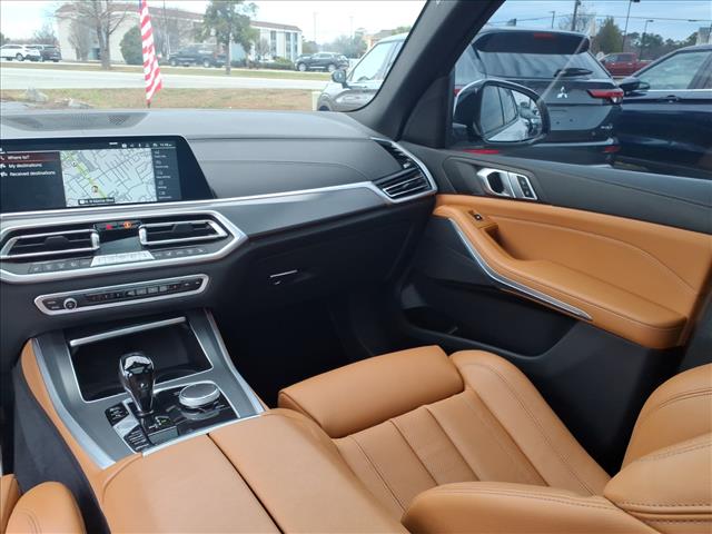 2022 BMW X5 sDrive40i:1017U