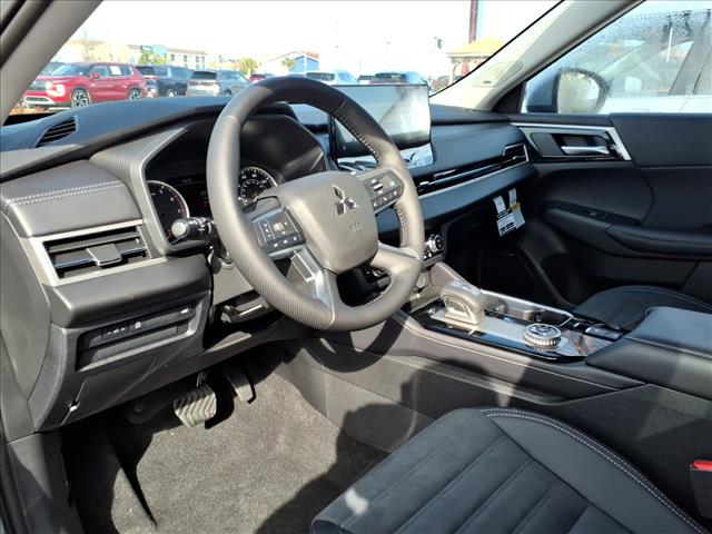 2026 Mitsubishi Outlander SE:1040N