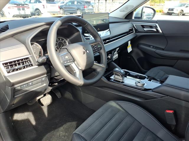 2026 Mitsubishi Outlander SE:1026N