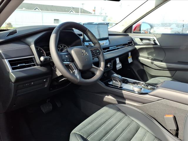 2026 Mitsubishi Outlander SE:1037N