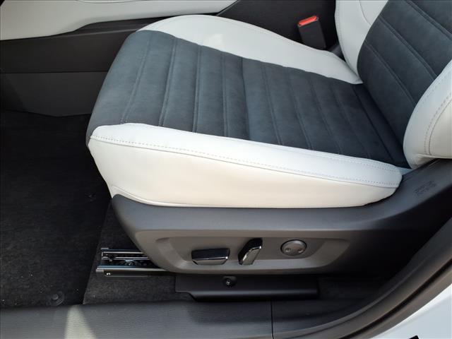 2026 Mitsubishi Outlander SE:1031N