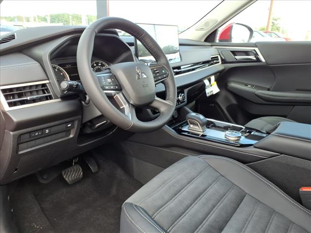 2026 Mitsubishi Outlander SE:1038N