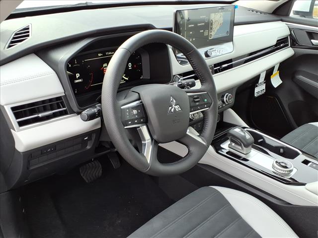 2025 Mitsubishi Outlander SE:2197M