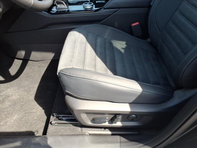 2026 Mitsubishi Outlander SE:1045N