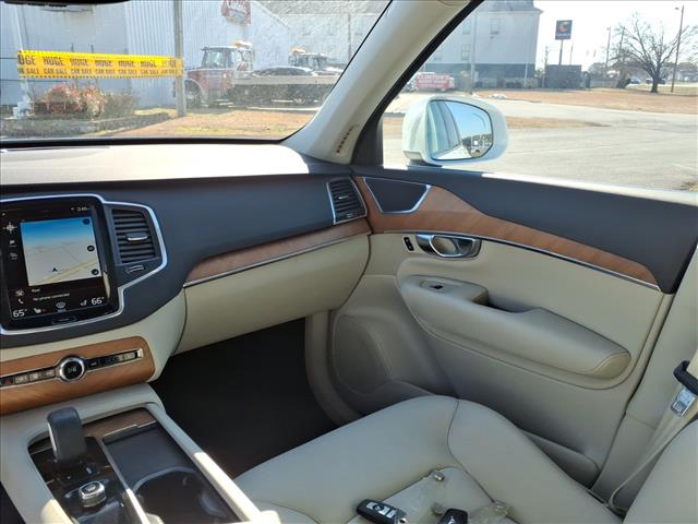 2022 Volvo XC90 Recharge Inscription Expression:1071U