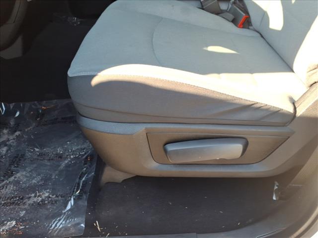 2022 RAM 1500 Classic SLT:1083U