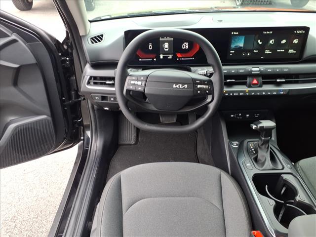 2025 Kia K4 LX:10905UA