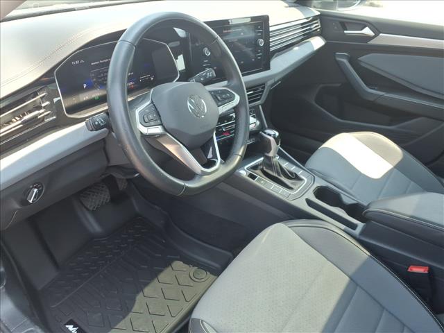 2025 Volkswagen Jetta SE:1254U