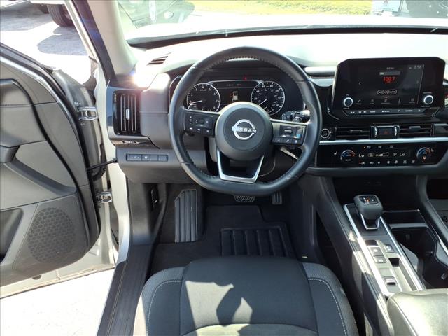 2024 Nissan Pathfinder SV:1136U